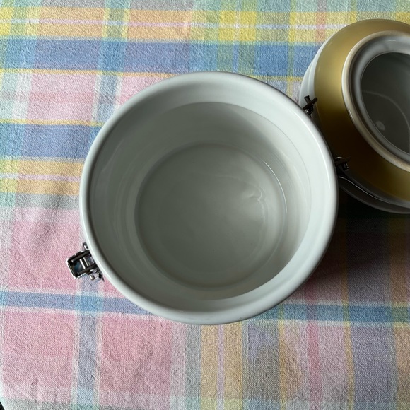 Chaleur by Judith Geiger 5” Piece Ceramic Kitchen Canister 1987 - Picture 11 of 13